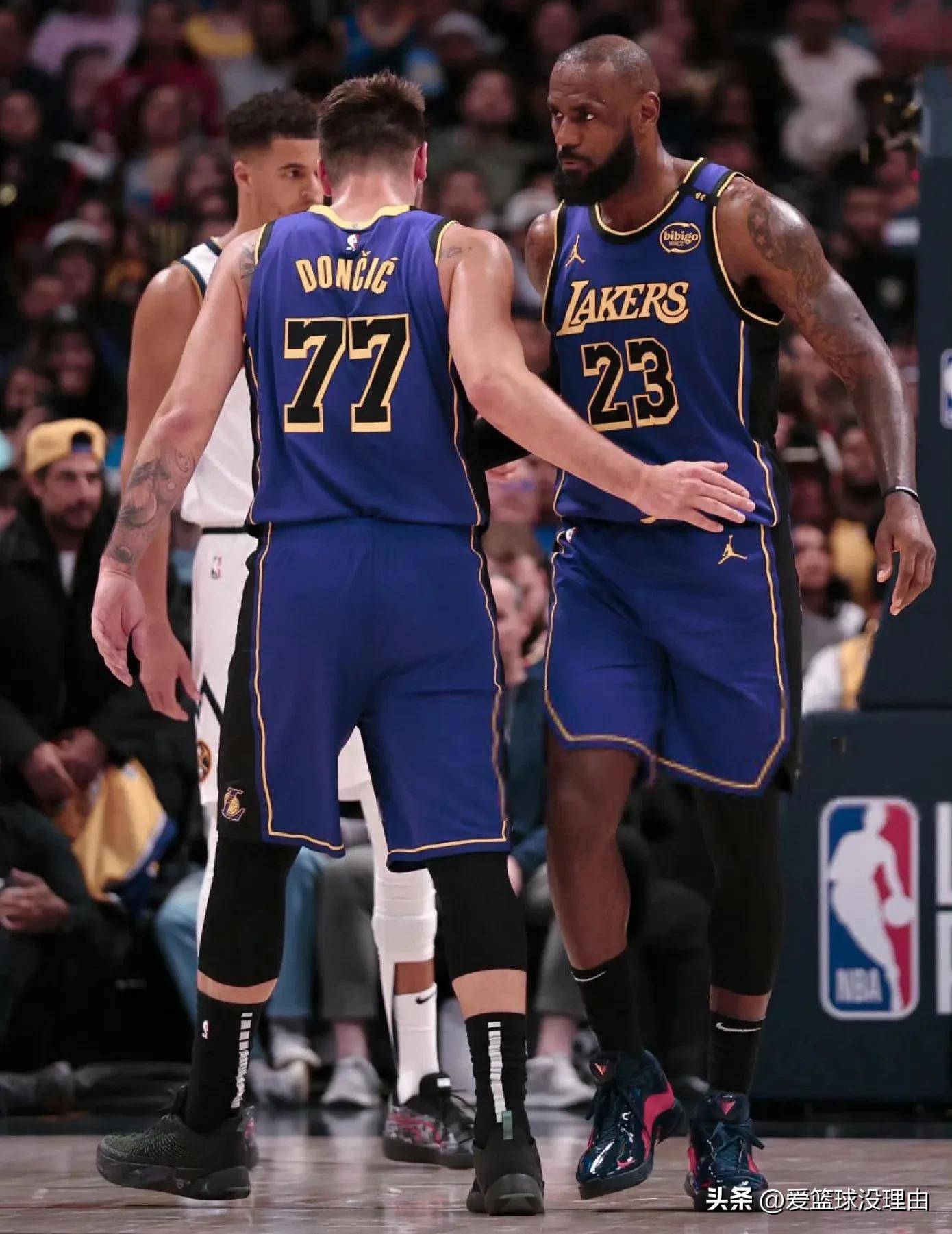 包含掘金不断突破！，詹姆斯连续二十场比赛得分超过出色防守全场沸腾不已的词条