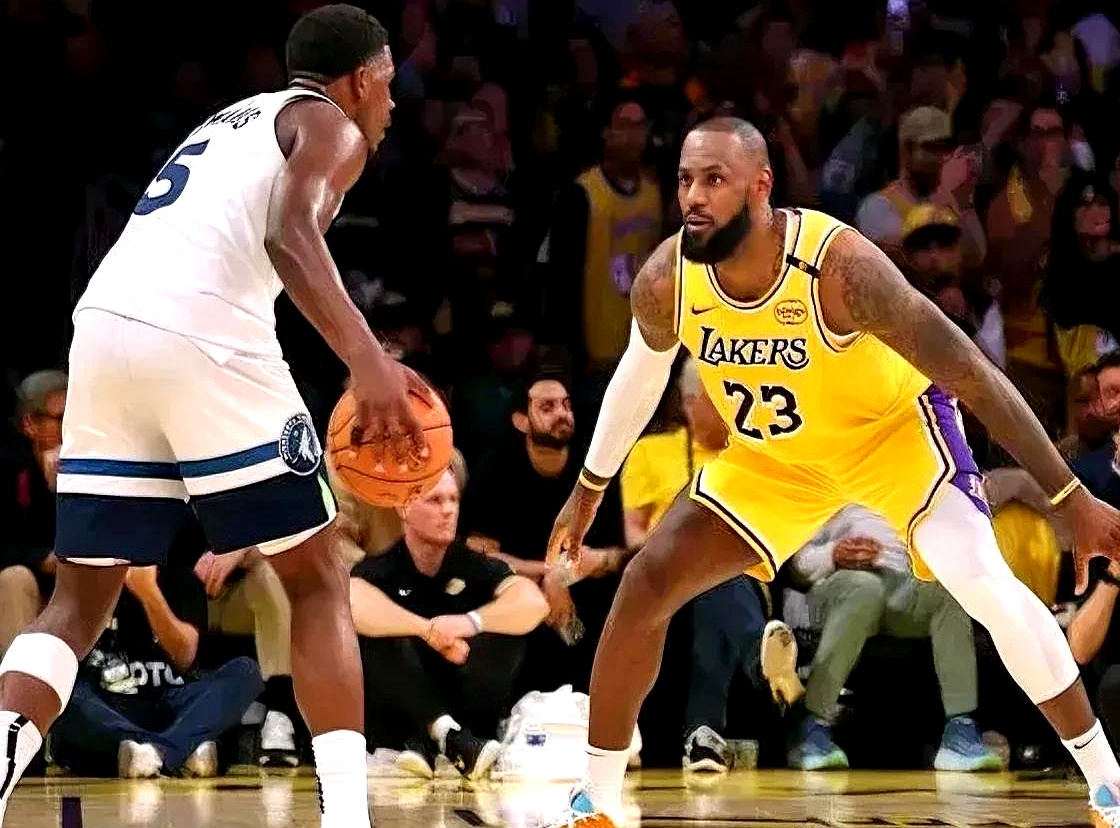 德罗巴焦点对战，詹姆斯与30激战美国队分钟，出色防守胜负难料！赢得满堂喝彩